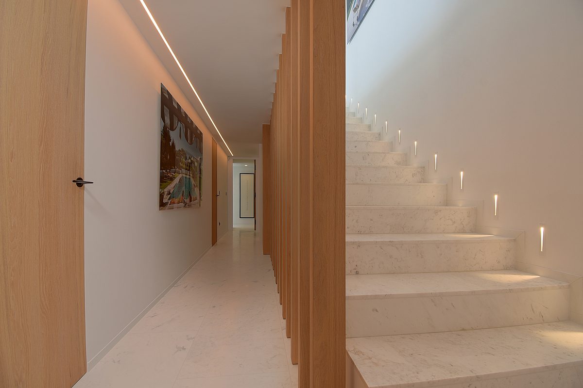 Kürzlich fertiggestellte moderne Luxusvilla in Stadtnähe - 16