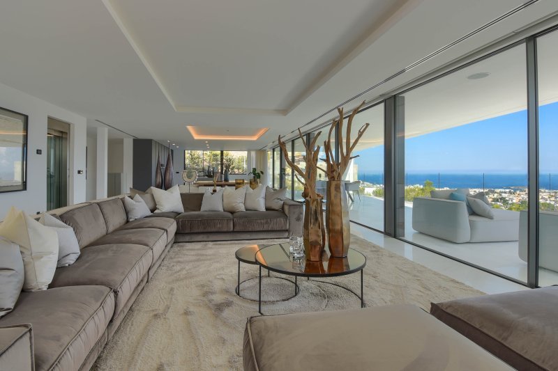 Kürzlich fertiggestellte moderne Luxusvilla in Stadtnähe - 4