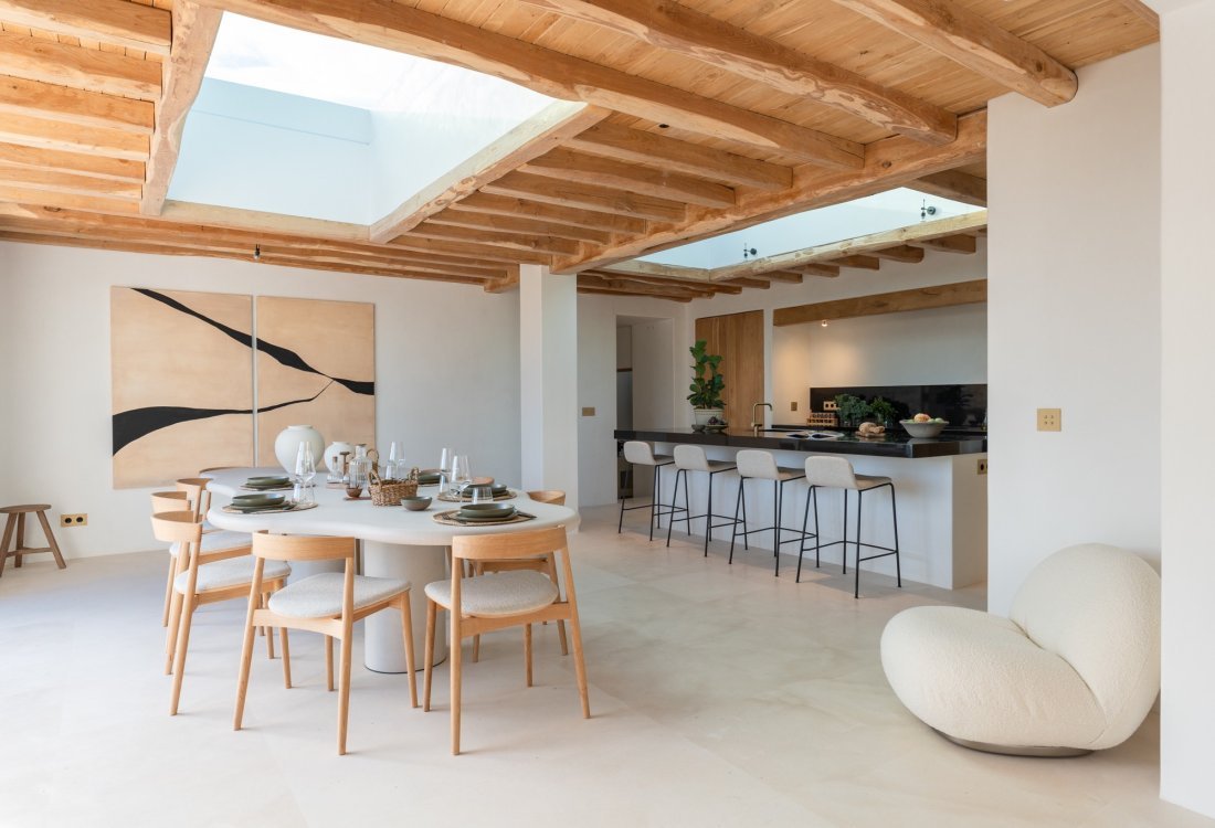 Finished Blakstad finca with views over the valley - 11
