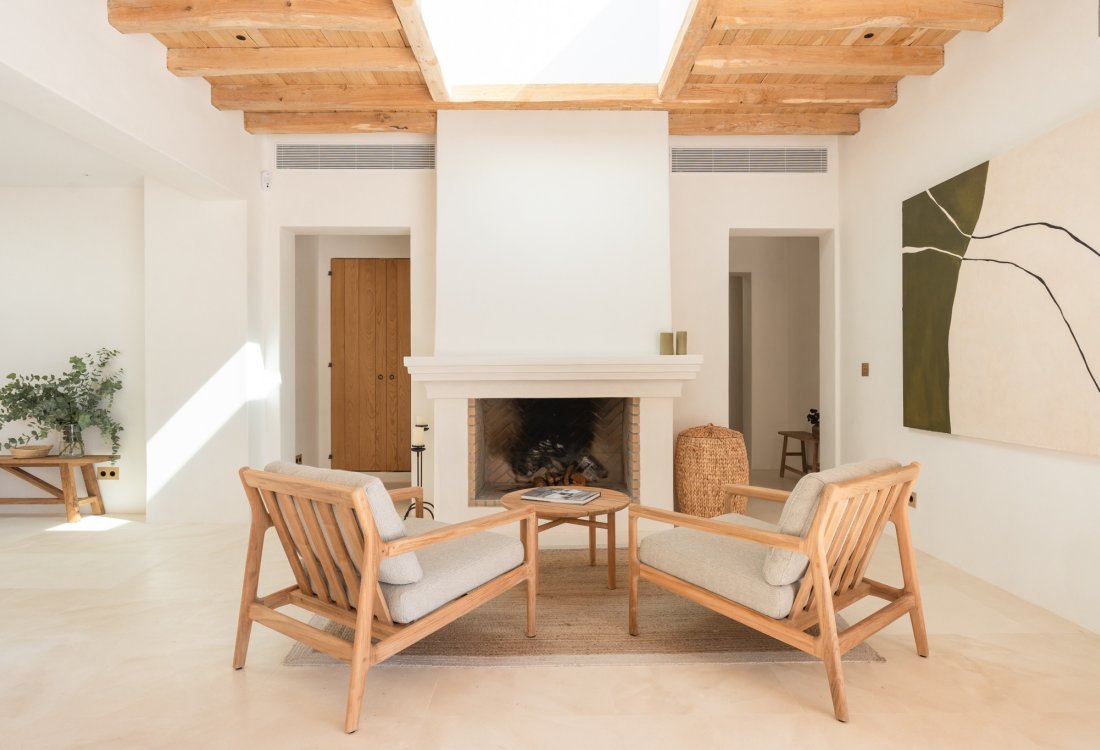 Finished Blakstad finca with views over the valley - 10