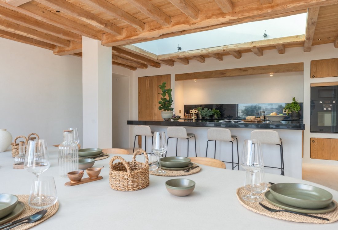 Finished Blakstad finca with views over the valley - 26