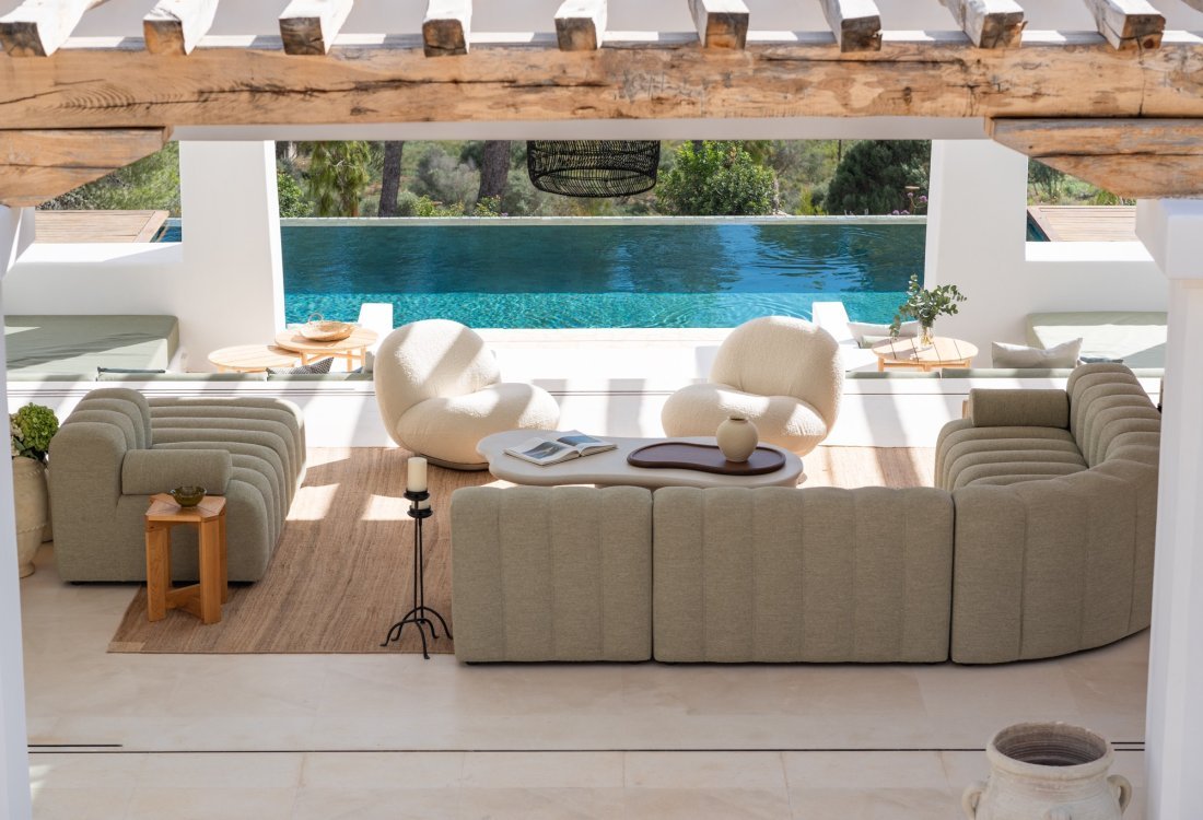 Finished Blakstad finca with views over the valley - 23