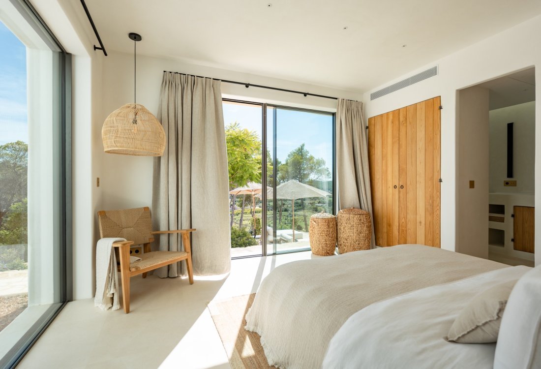 Finished Blakstad finca with views over the valley - 4