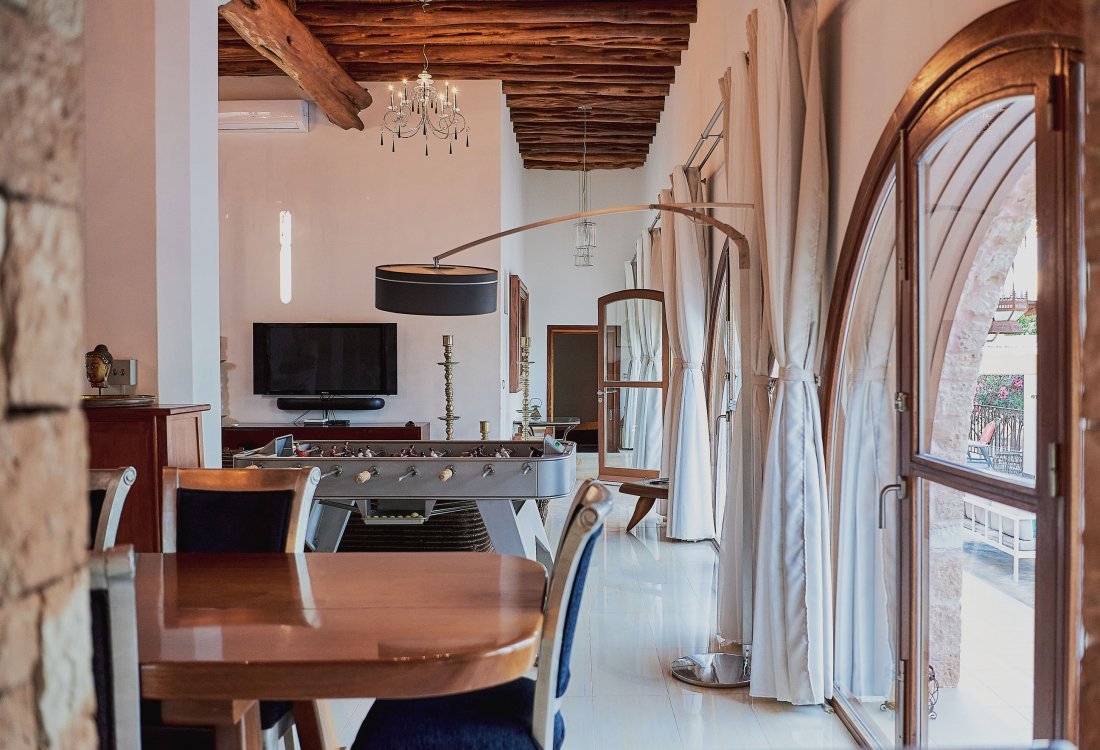 Stylish villa near the city - 11