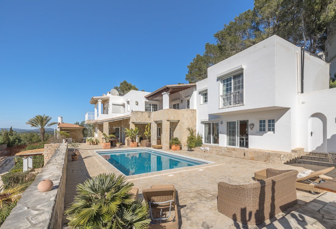 Propiedad representativa con espectaculares vistas panorámicas - 4