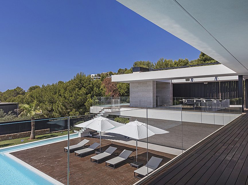 Spacious designer villa in an exclusive gated community - 20