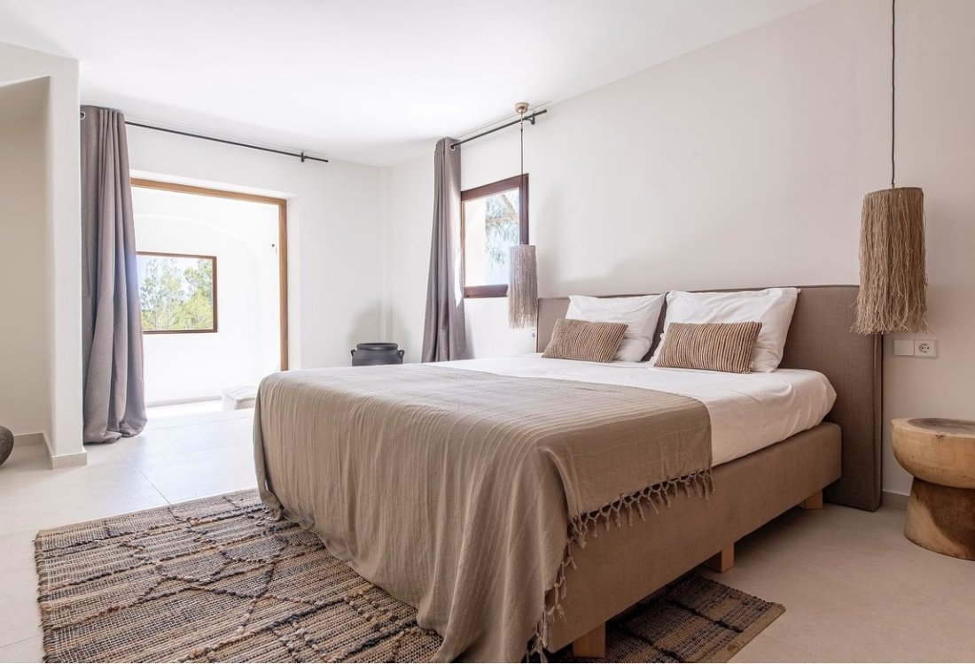 Villa renovada con vistas al mar y montaña - 20
