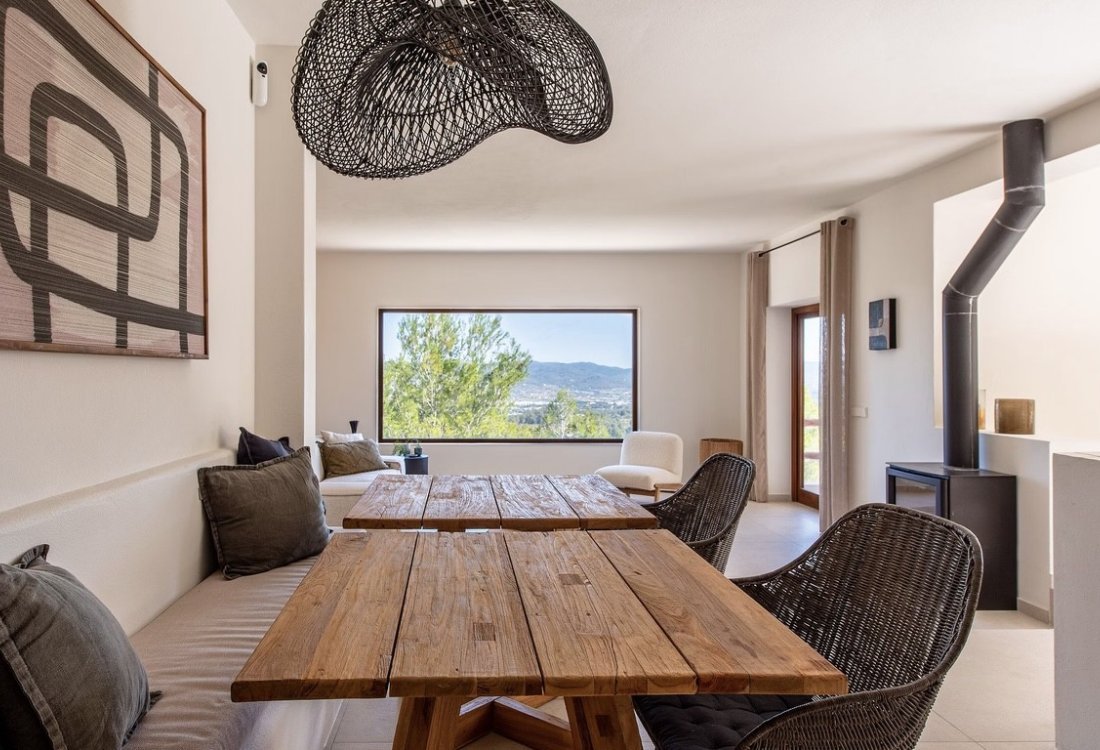 Villa renovada con vistas al mar y montaña - 8