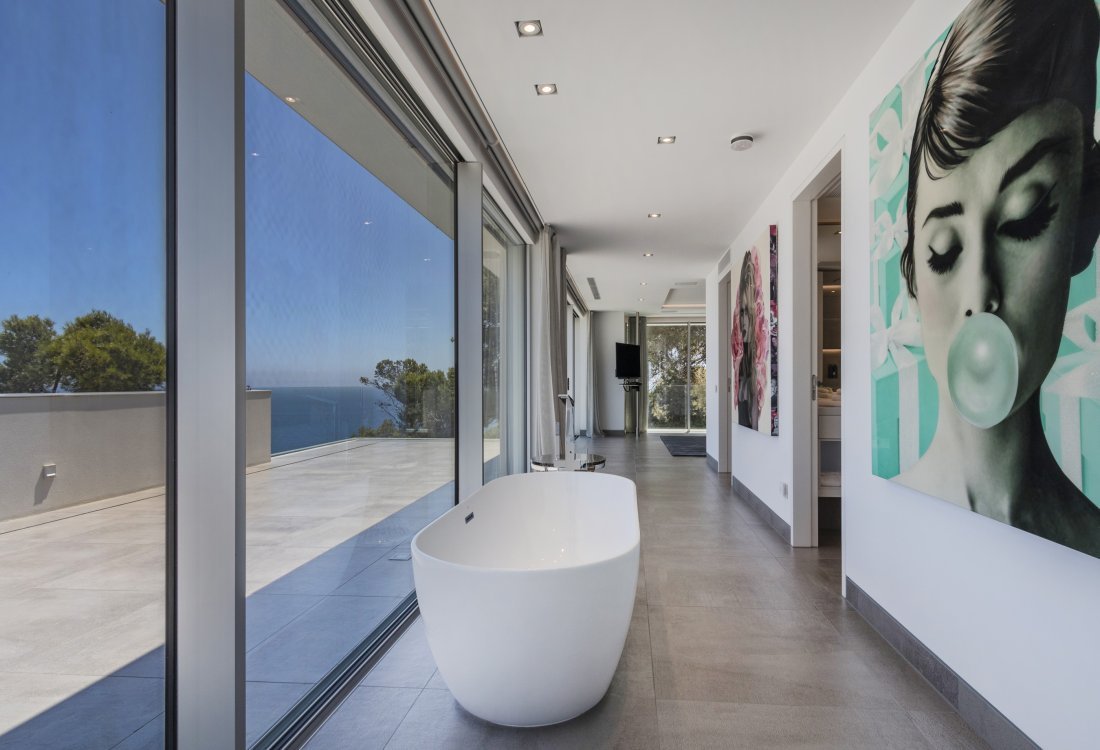 Unique modern villa with spectacular views - 12