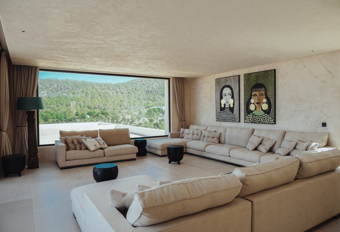Outstanding villa with sunset sea views - 39