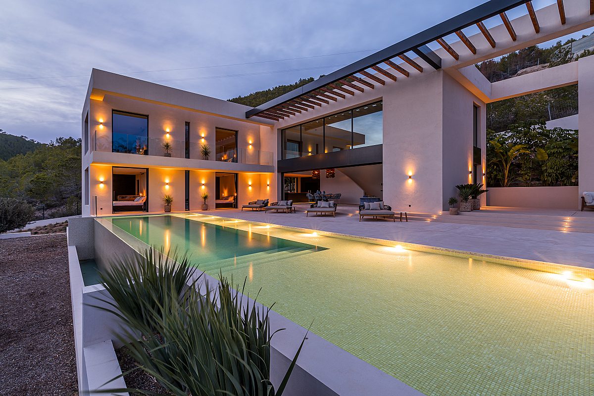 Exclusive designer villa with panoramic views near Ibiza Town - 20