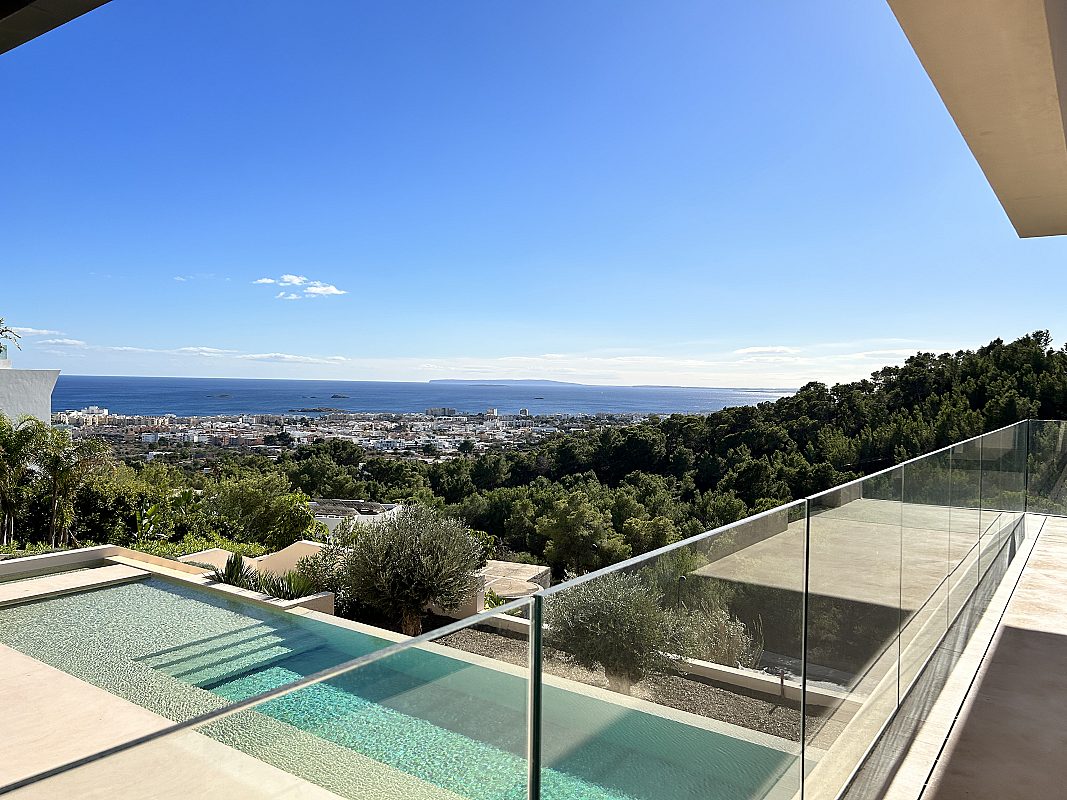 Exclusive designer villa with panoramic views near Ibiza Town - 11