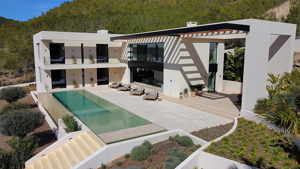 Exclusive designer villa with panoramic views near Ibiza Town - 14