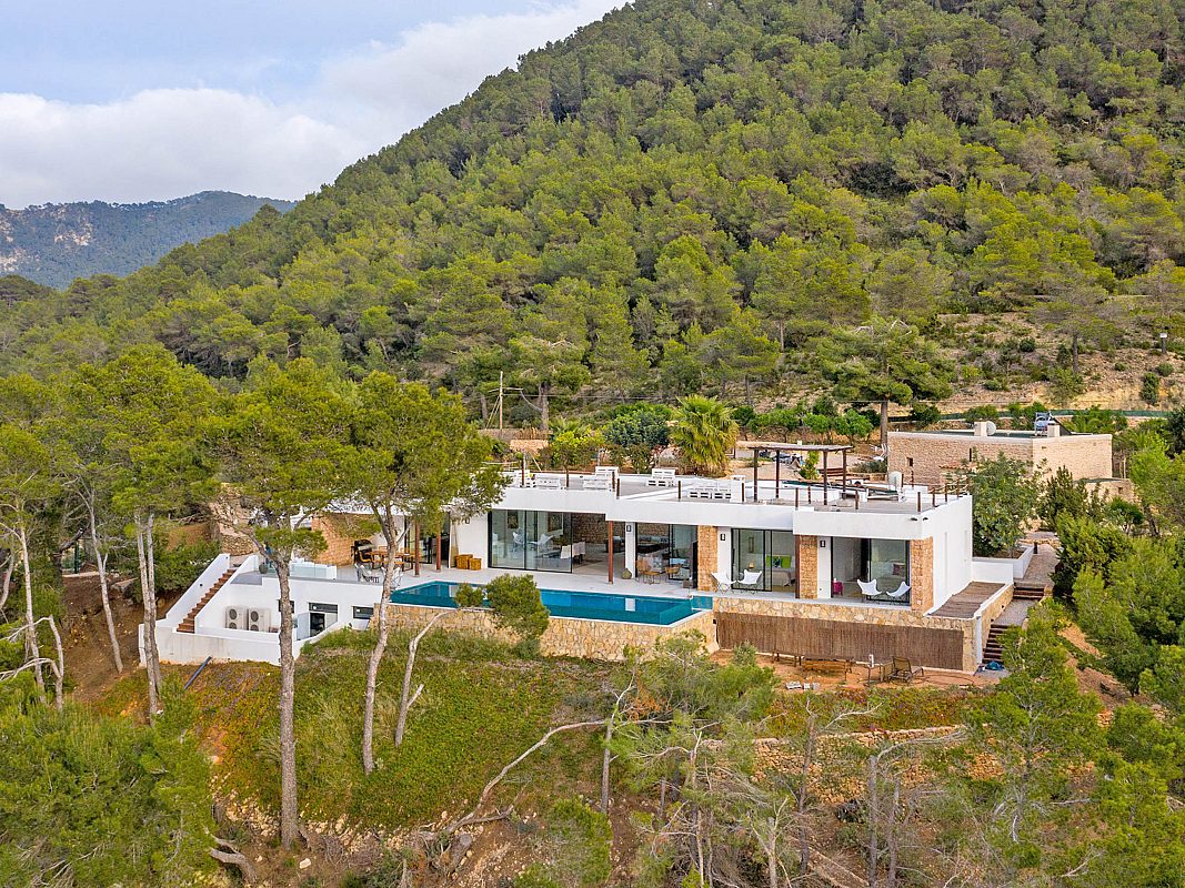 Luxury villa with stunning sea view and sunset - 1