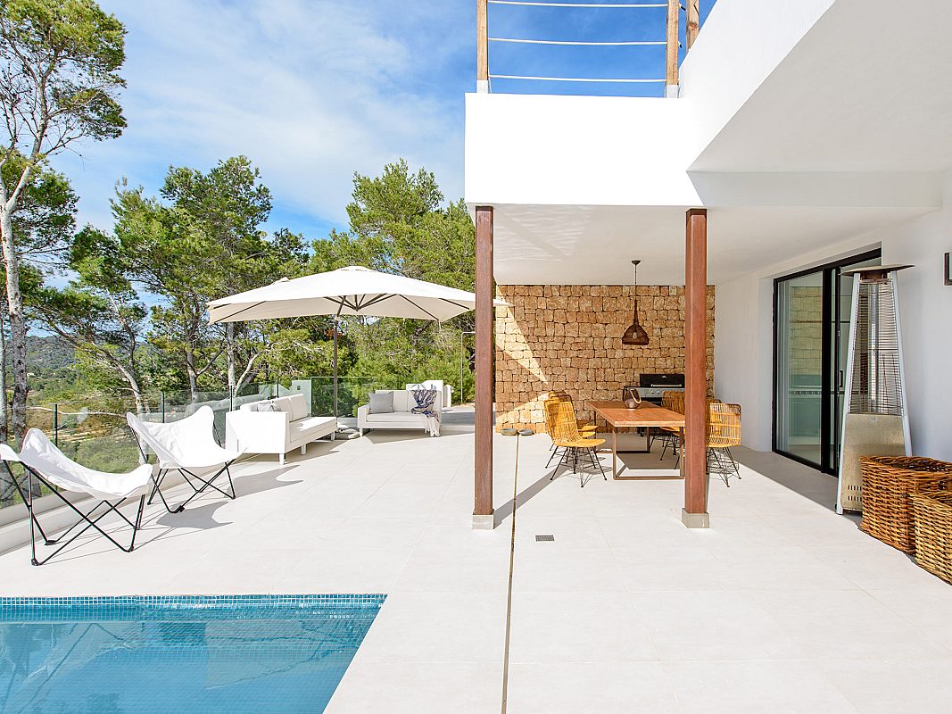 Luxury villa with stunning sea view and sunset - 3