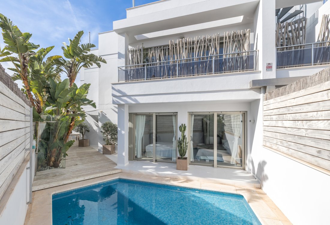 Modern townhouse in prime location - 1