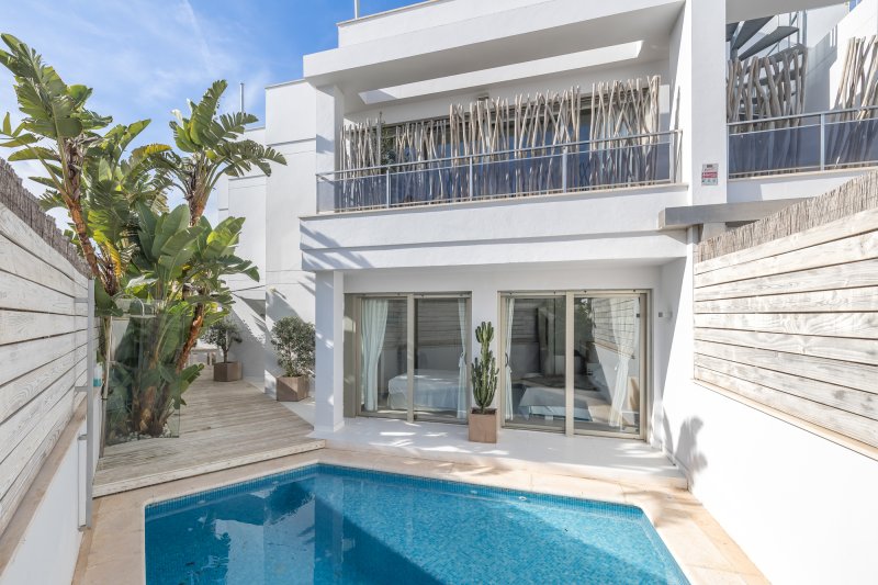 Modern townhouse in prime location - 1