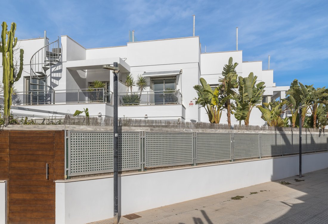 Modern townhouse in prime location - 18