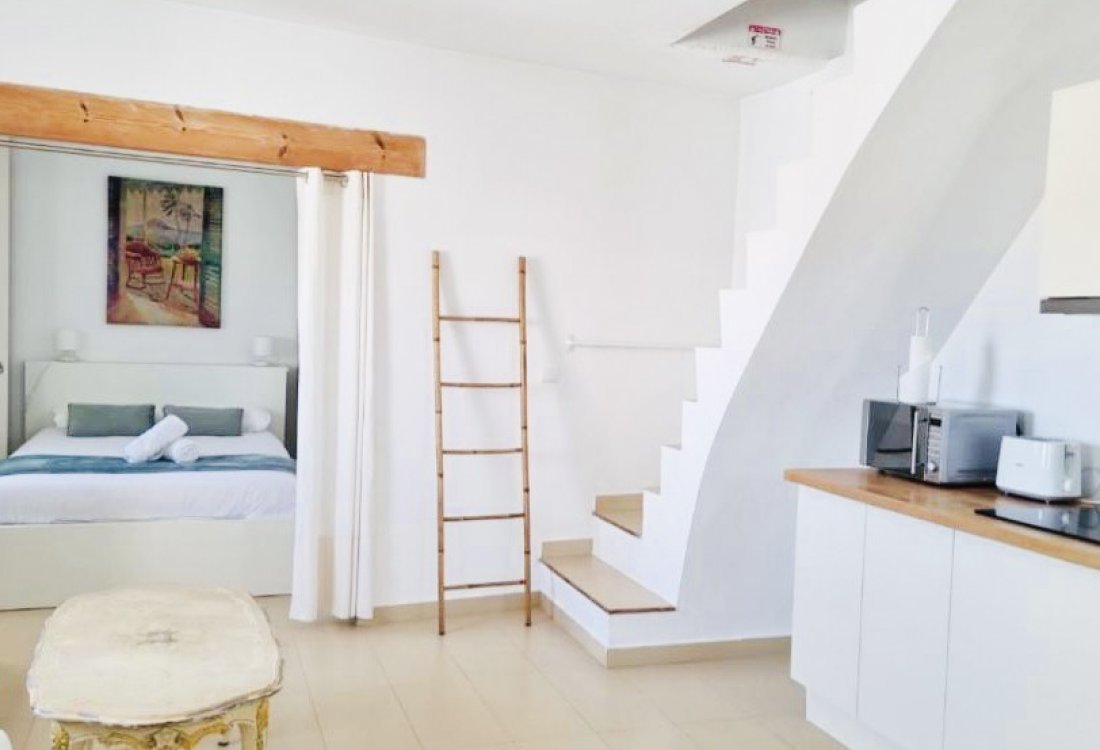 Three apartment property in the old town - 3