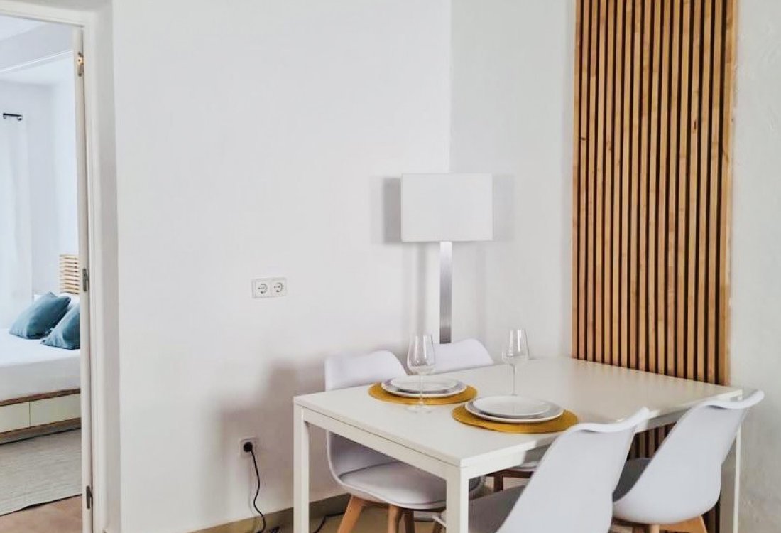 Three apartment property in the old town - 10