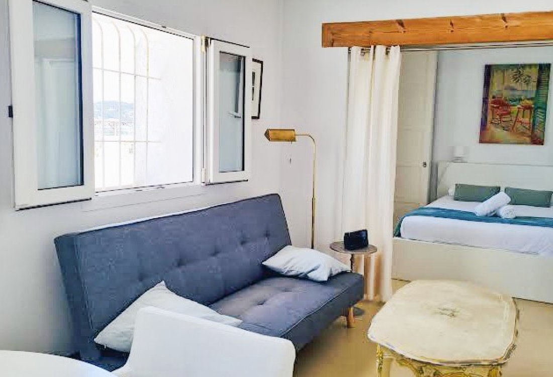 Three apartment property in the old town - 7