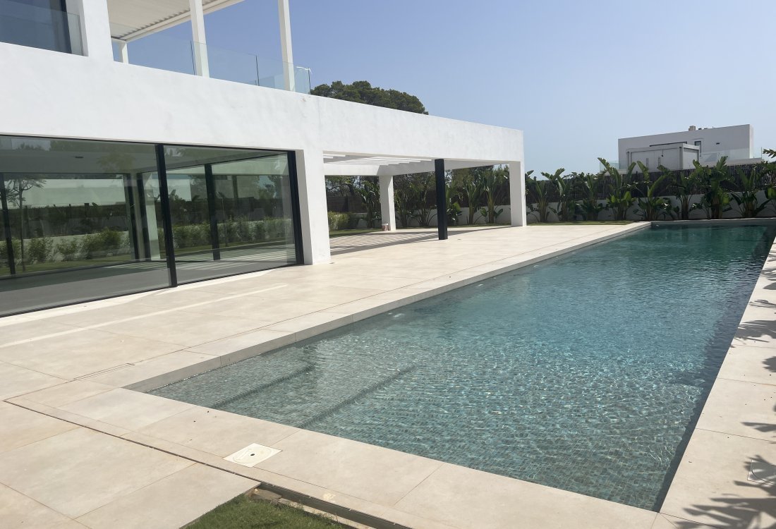 Newly built villa in walking distance to beach - 7