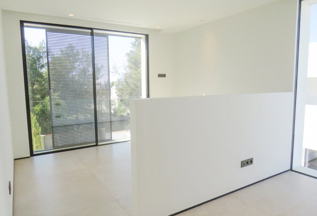 Newly built villa in walking distance to beach - 17