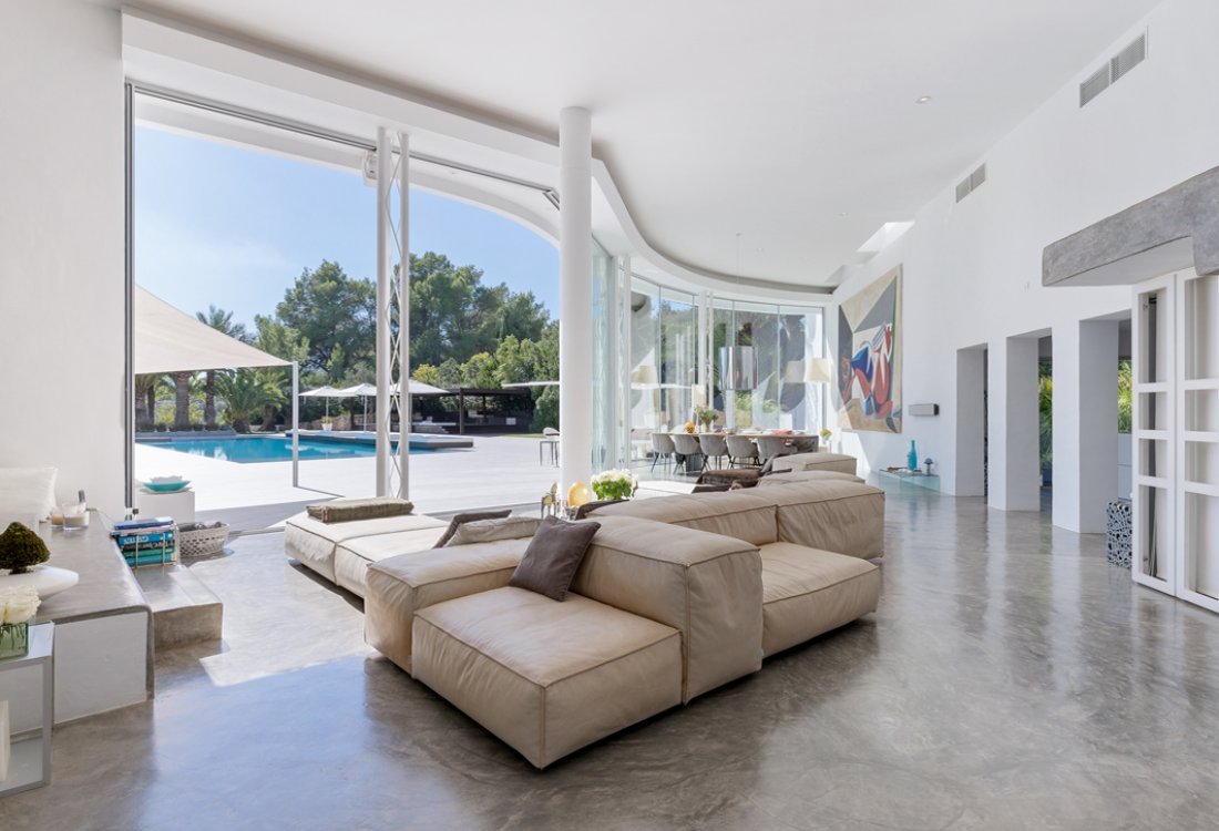 Espectacular villa de diseño en excelente ubicación - 12