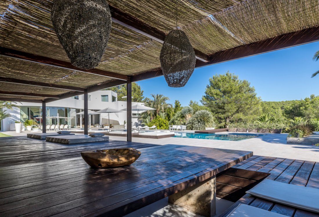 Espectacular villa de diseño en excelente ubicación - 28