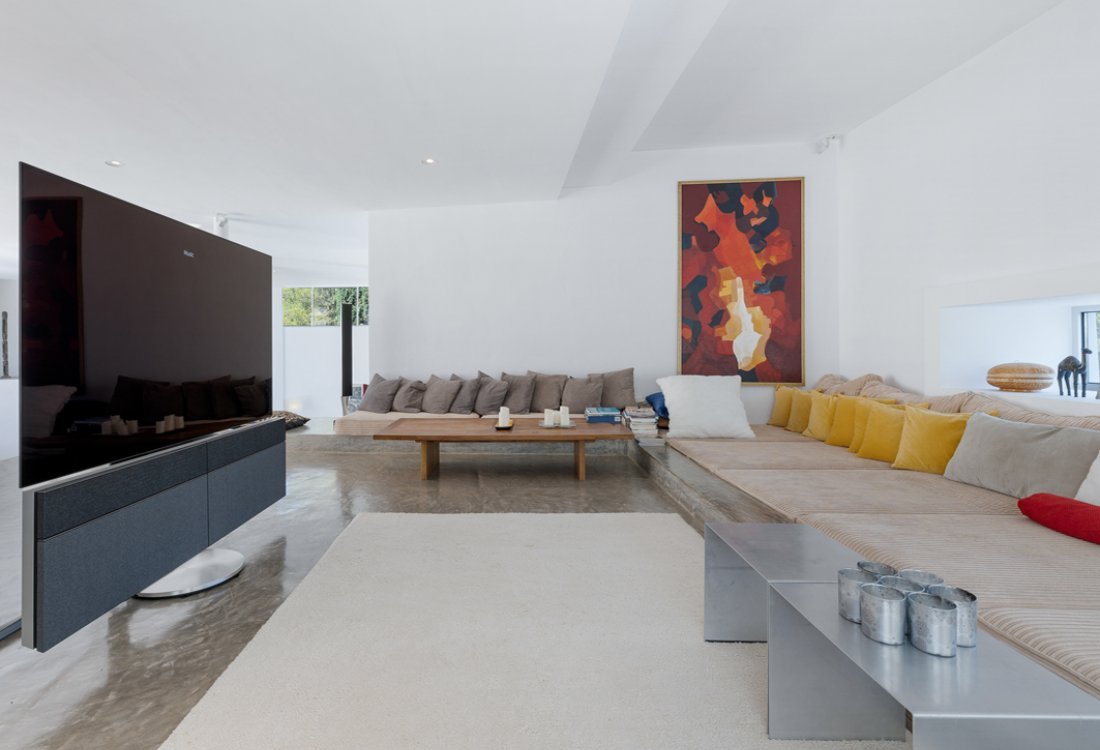 Espectacular villa de diseño en excelente ubicación - 29
