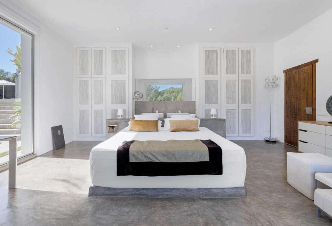Espectacular villa de diseño en excelente ubicación - 19