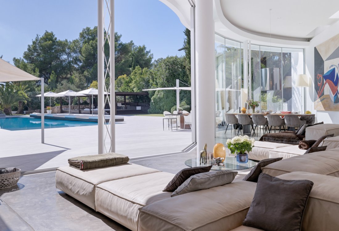 Espectacular villa de diseño en excelente ubicación - 11