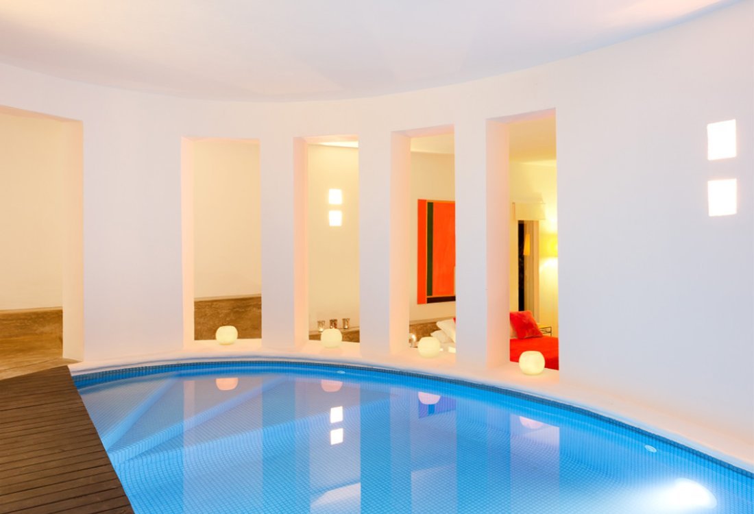 Espectacular villa de diseño en excelente ubicación - 22