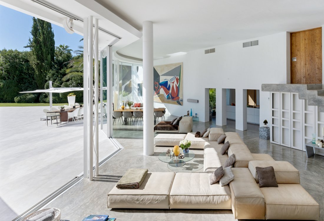 Espectacular villa de diseño en excelente ubicación - 9