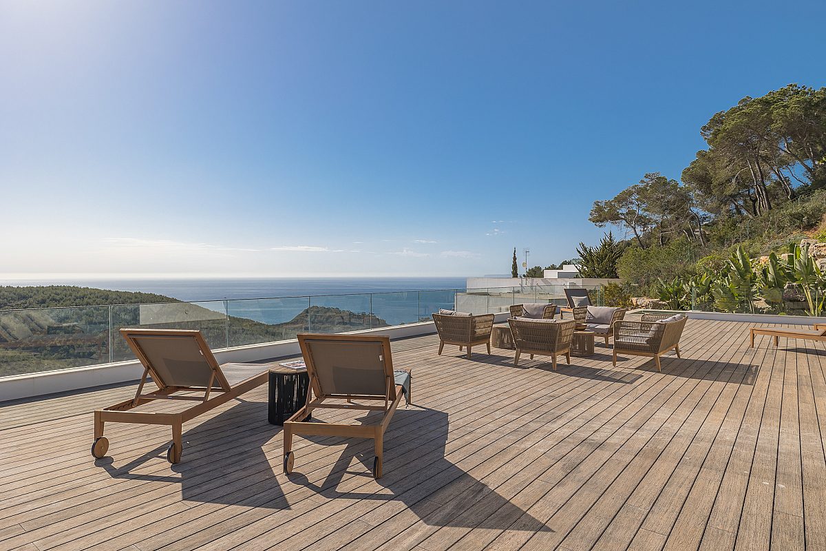 Villa con vistas panorámicas al mar en una urbanización cerrada - 26