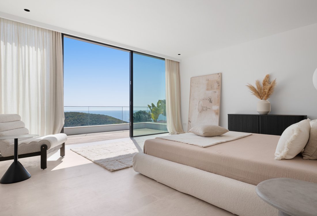 Villa mit Panoramameerblick in einer gesicherten Urbanisation - 12