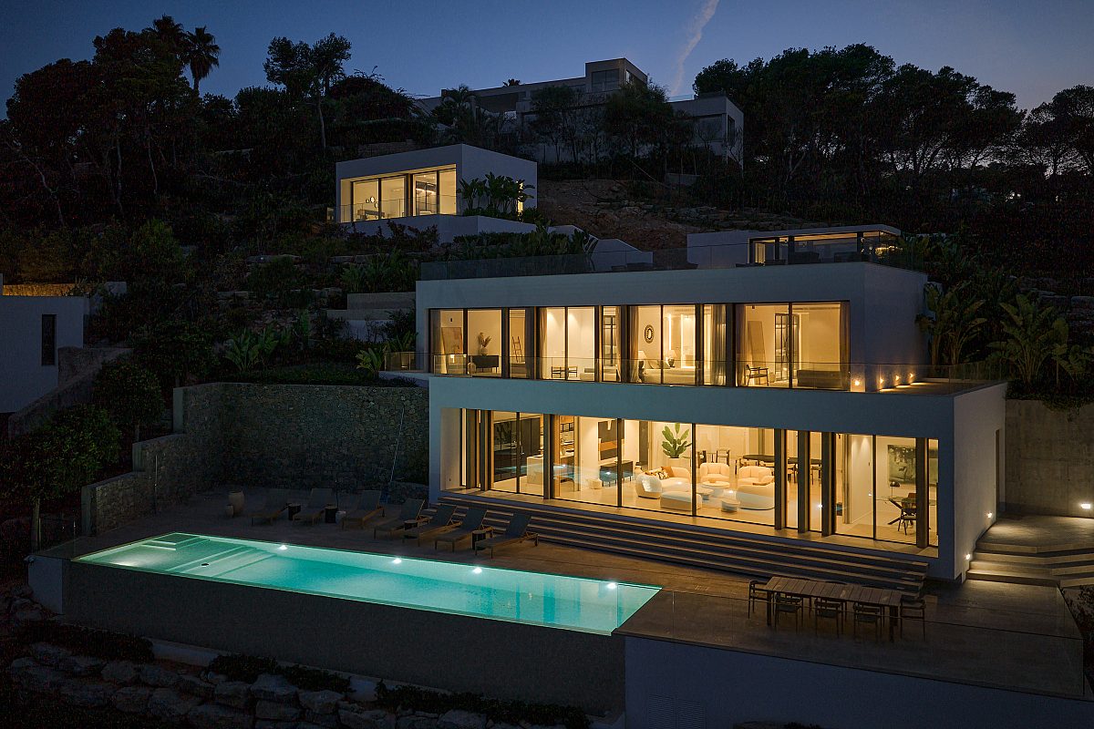 Villa con vistas panorámicas al mar en una urbanización cerrada - 32