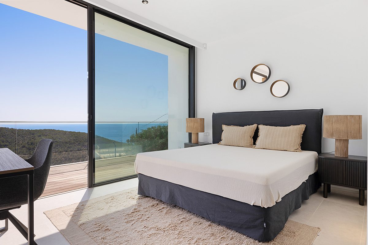 Villa con vistas panorámicas al mar en una urbanización cerrada - 22