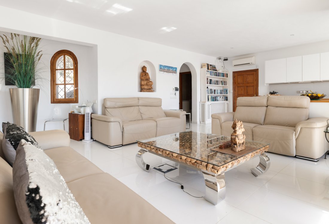 Mediterranean style villa with seaviews - 9