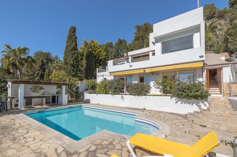 Villa im mediterranen Stil mit Meerblick - 2