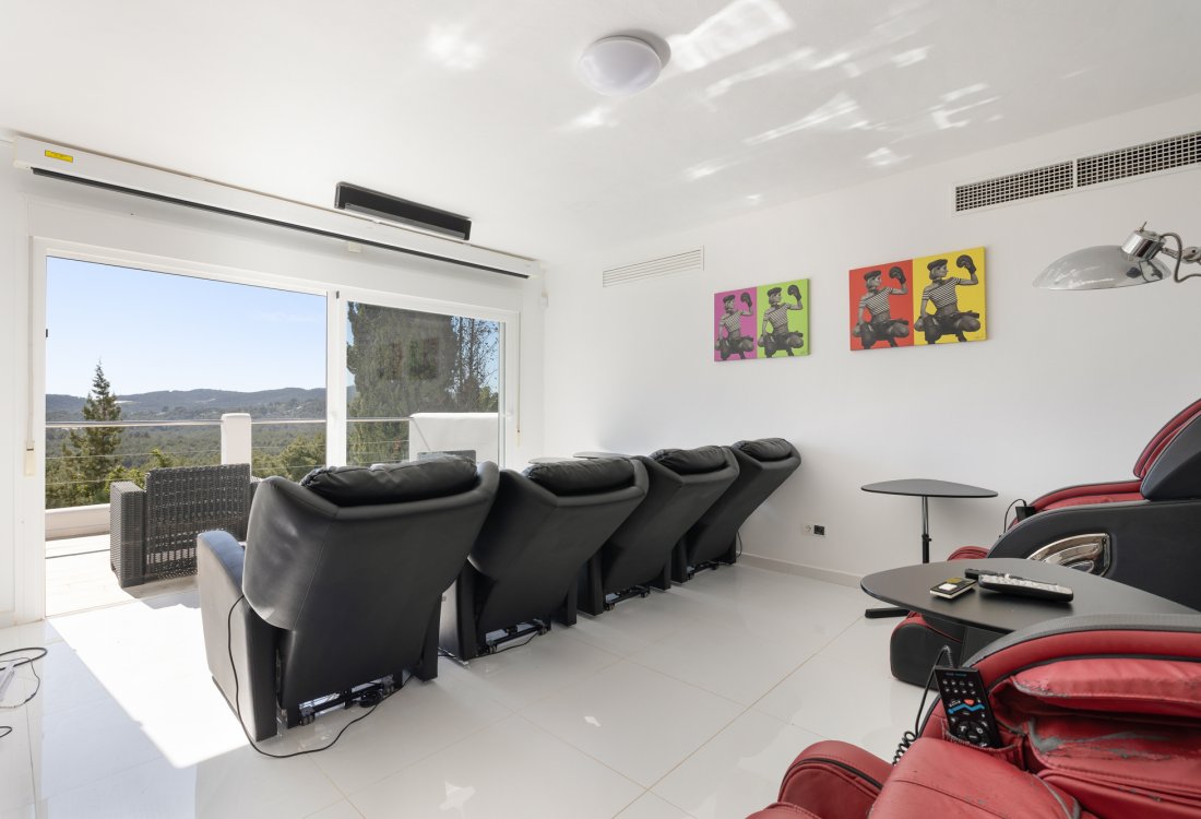 Mediterranean style villa with seaviews - 10