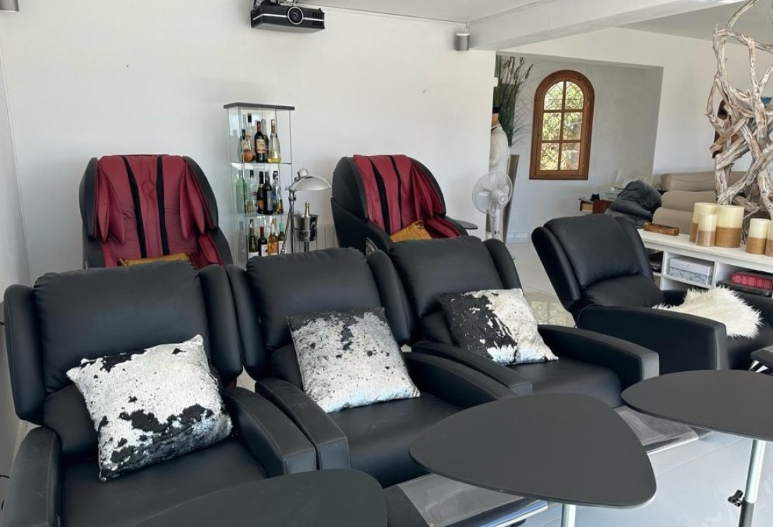 Villa de estilo mediterráneo con vistas al mar - 8