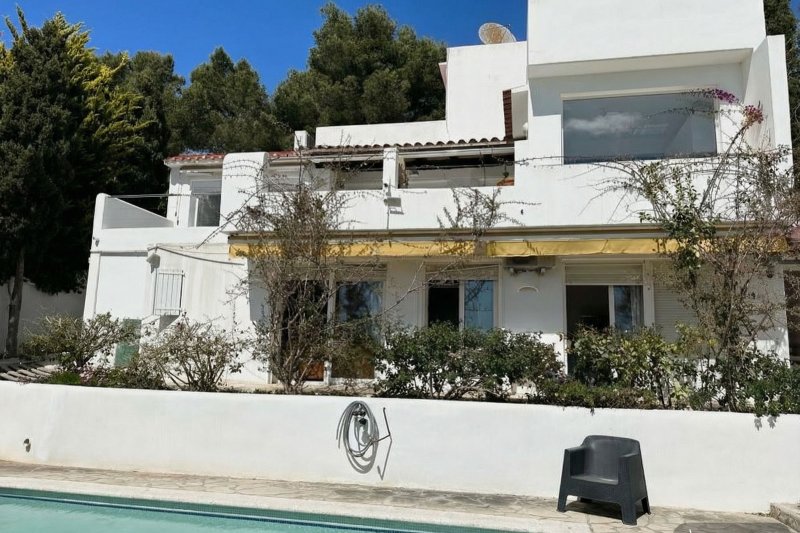 Villa de estilo mediterráneo con vistas al mar - 4