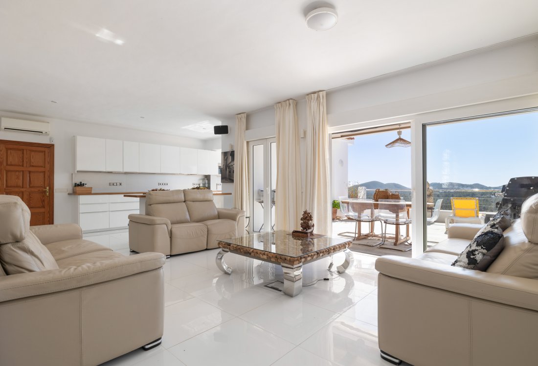 Mediterranean style villa with seaviews - 17