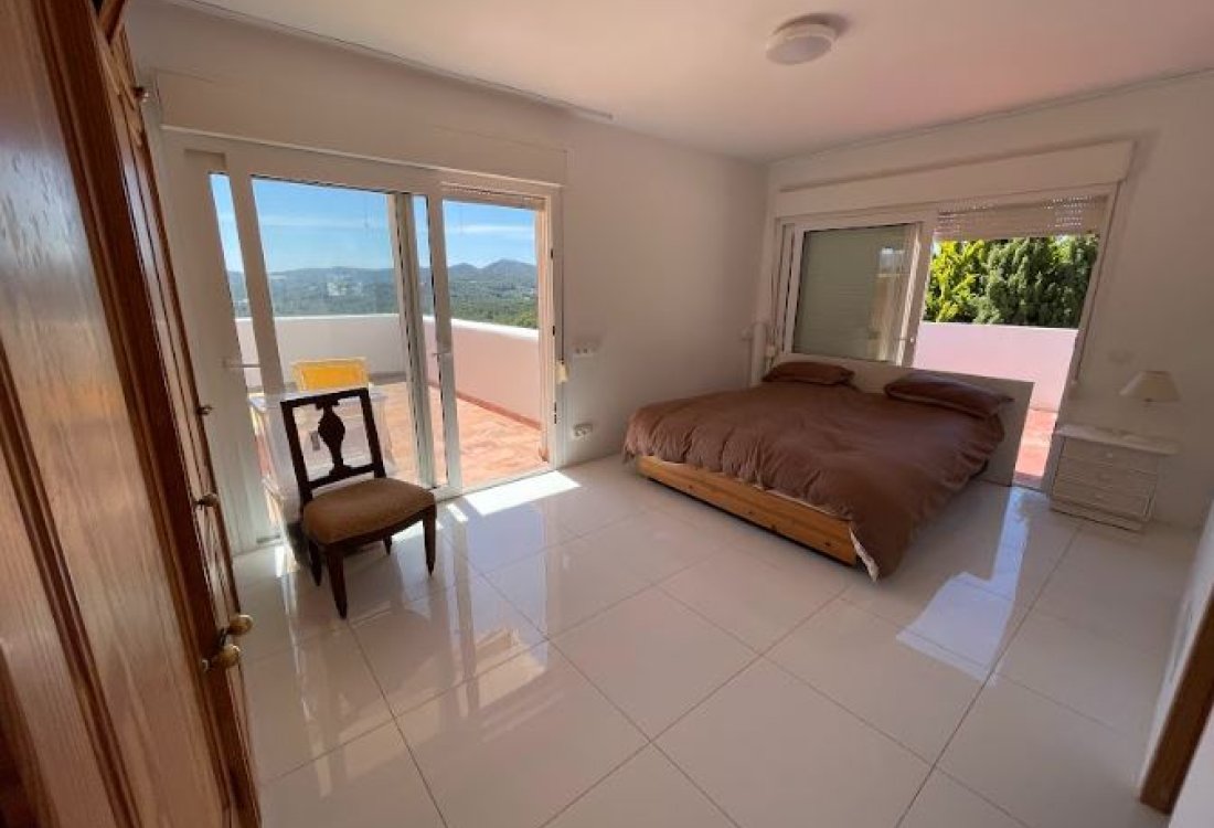 Villa de estilo mediterráneo con vistas al mar - 10