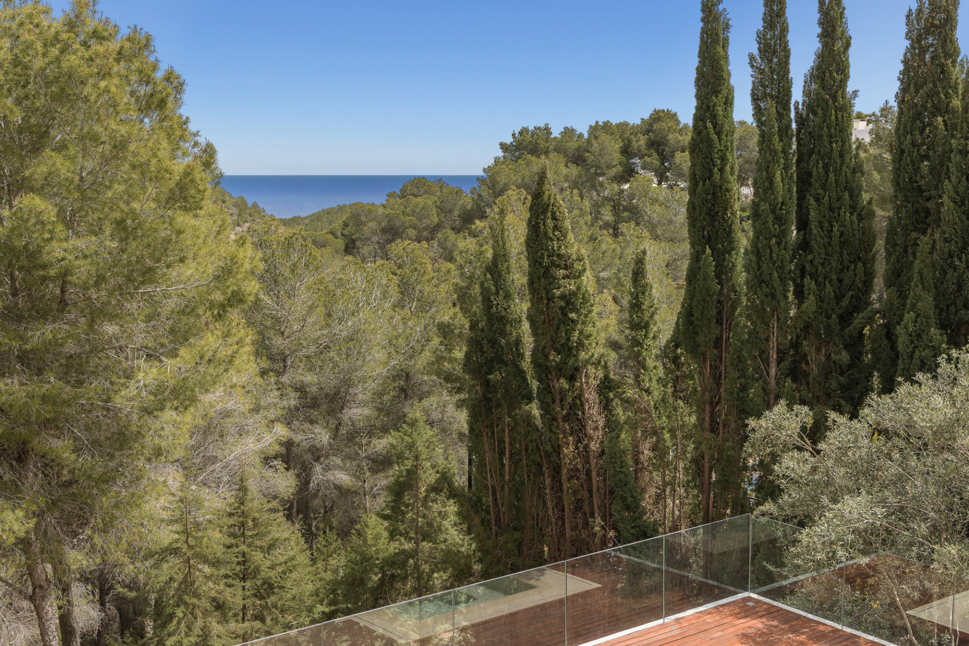 Moderne Villa mit Panoramablick in gesicherter Urbanisation - 20