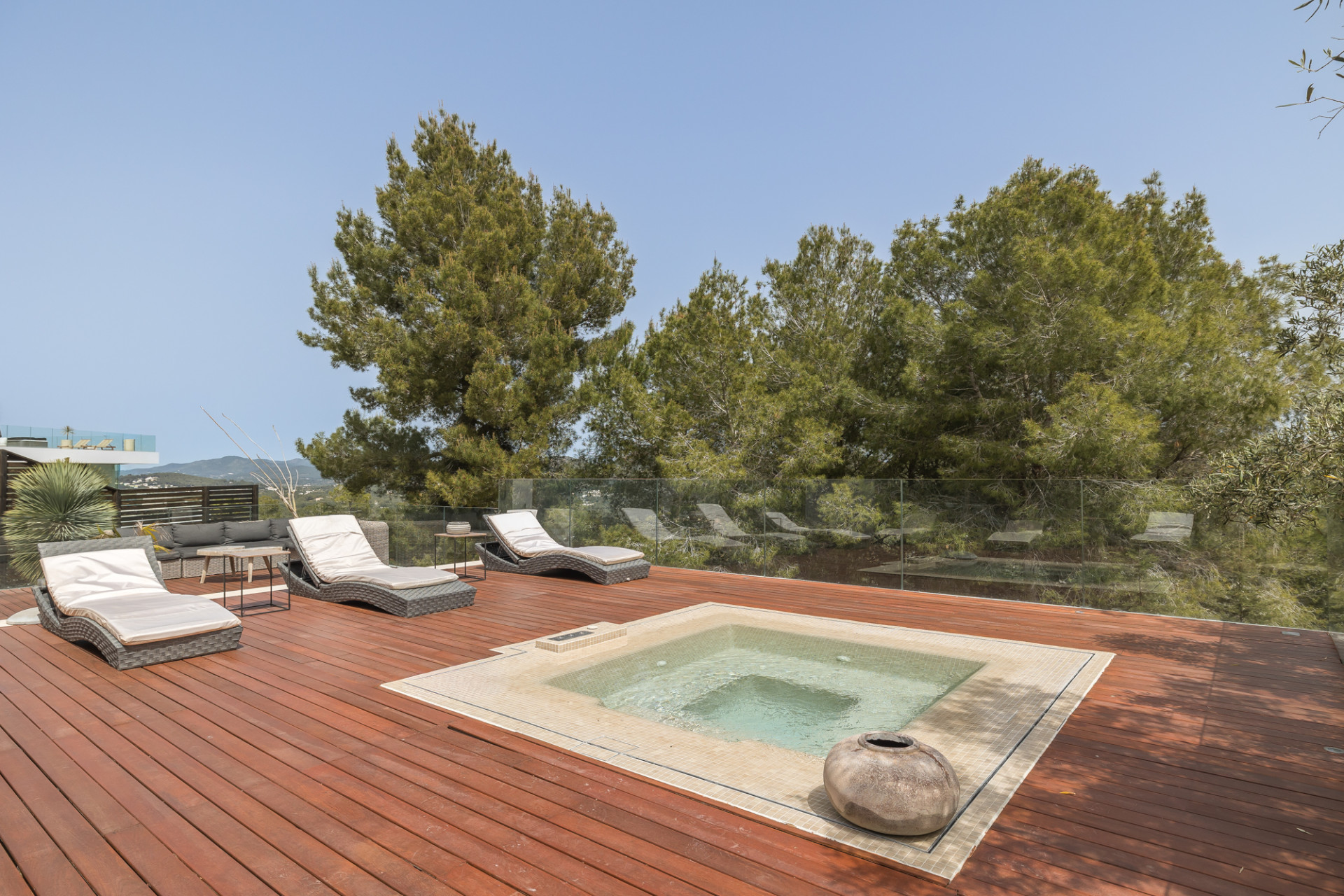 Moderne Villa mit Panoramablick in gesicherter Urbanisation - 19