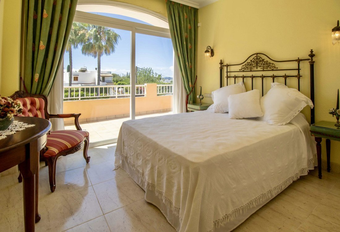 Großzügiges Familienhaus im mediterranen Stil Nahe Ibiza Stadt - 3