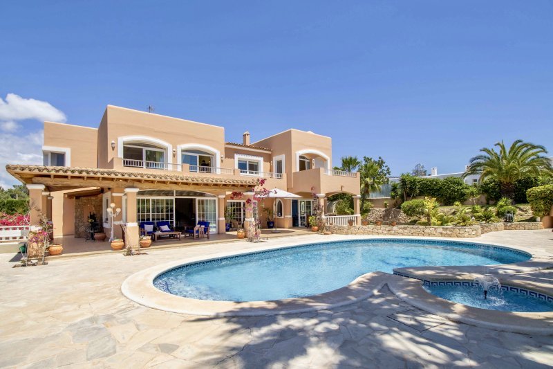 Generosa casa familiar de estilo mediterráneo cerca de Ibiza centro - 5