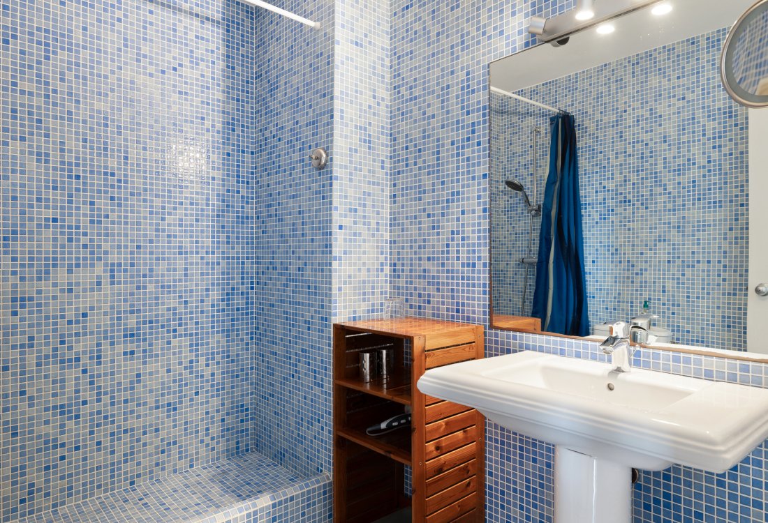 Ático en primera línea del puerto con amplia terraza en la azotea - 8